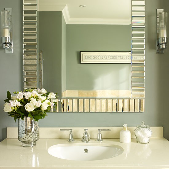 ideje za malo kupatilo, glamurozno ogledalo