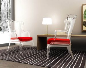 Plastične providne stolice i fotelje